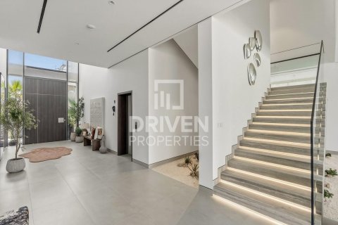 Huvila Nadd Al Sheba, Dubai, Arabiemiraatit 5 makuuhuonetta, 930.24 m2 № 765242 - kuva 7