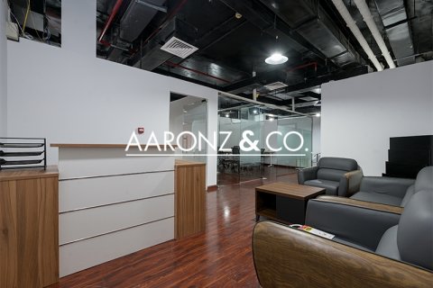 Kontor asukohaga Business Bay, Dubai, AÜE: 109 m² Nr 699552