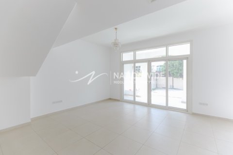 Villa til salgs i Abu Dhabi, Emiratene 3 soverom, 226 kvm Nr. 659639 - Foto 6
