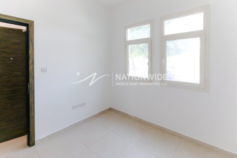 Villa til salgs i Abu Dhabi, Emiratene 3 soverom, 226 kvm Nr. 659639 - Foto 7