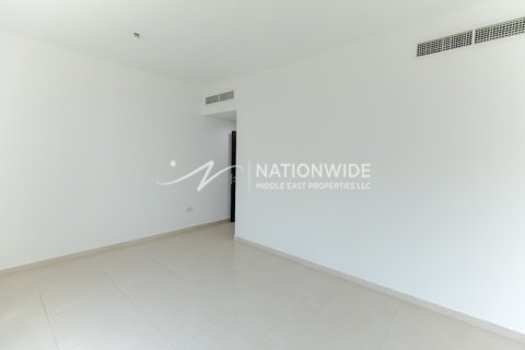 Villa til salgs i Abu Dhabi, Emiratene 3 soverom, 226 kvm Nr. 659639 - Foto 9