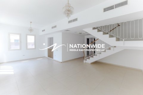 Vilă de vânzare în Abu Dhabi, EAU 3 dormitoare, 226 mp. №659639 - poză 5
