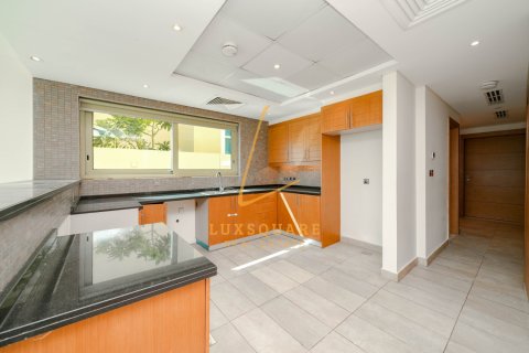 Byt v Jumeirah Park, Dubai, SAE 4 ložnice, 782 m² Č.: 685842 - fotografie 19