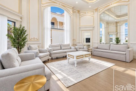 Vila u Palm Jumeirah, Dubai, UAE 4 spavaćih soba, 657.38 m2 Br. 766764 - fotografija 6