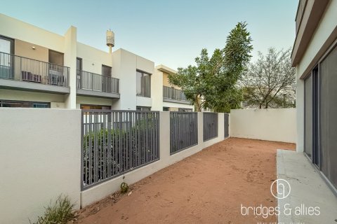 Villa te huur in Tilal Al Ghaf, Dubai, VAE 4 slaapkamers, 232 vr.m., nr 688201 - foto 11