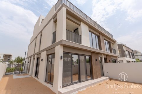 Villa asukohaga Tilal Al Ghaf, Dubai, AÜE: 4 magamistoaga, 219 m² Nr 688200