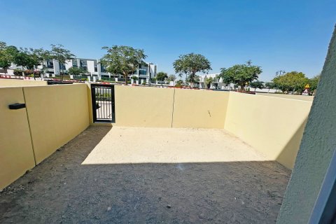 Townhouse sa Dubai Land, UAE 2 silid-tulugan, 166 sq.m. № 690483 - larawan 7