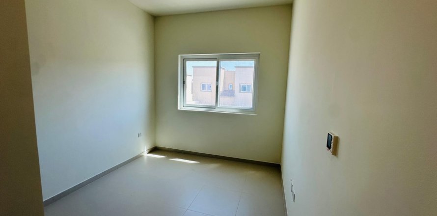 Townhouse sa Dubai Land, UAE 2 silid-tulugan, 166 sq.m. № 690483