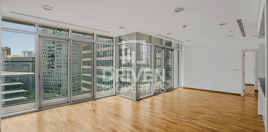 Apartmán v DIFC, Dubai, SAE 3 spálne, 195.1 m2 č. 762281