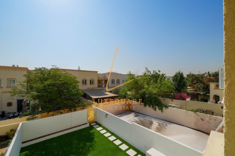 Villa in The Springs, Dubai, UAE 2 bedrooms, 186 sq.m. № 711312 - photo 24