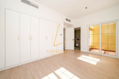 Villa in The Springs, Dubai, UAE 2 bedrooms, 186 sq.m. № 711312 - photo 9