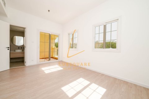 Villa in The Springs, Dubai, UAE 2 bedrooms, 186 sq.m. № 711312 - photo 8