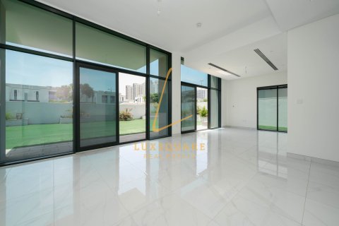 Villa itt: Al Furjan, Dubai, EAE, 4 hálószoba, 548 m², azonosító: 711318
