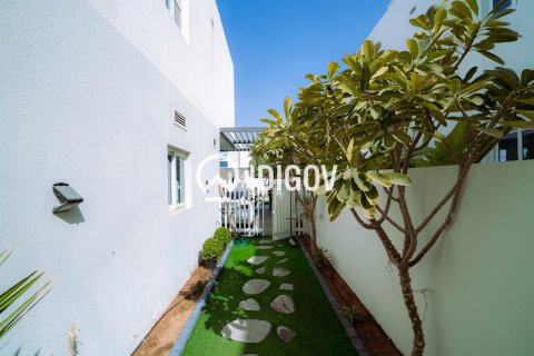 Müüa ridamaja asukohaga Dubai, AÜE: 3 magamistoaga, 199.28 m² Nr 735565 - pilt 27