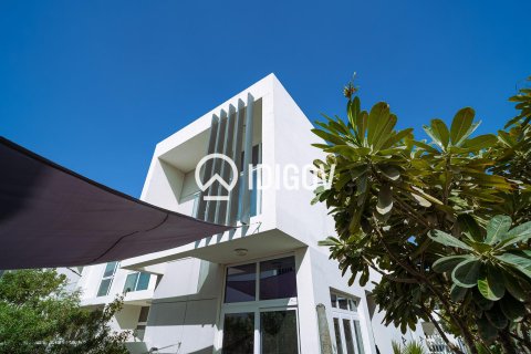 Müüa ridamaja asukohaga Dubai, AÜE: 3 magamistoaga, 199.28 m² Nr 735565 - pilt 25