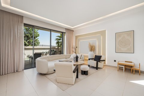Villa in Tilal Al Ghaf, Dubai, UAE 5 bedrooms, 410.27 sq.m. № 768736 - photo 5
