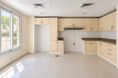 Üürile anda villa asukohaga The Springs, Dubai, AÜE: 3 magamistoaga, 205.87 m² Nr 768754 - pilt 4