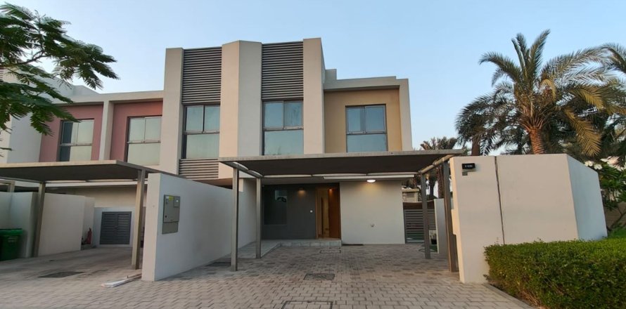 Kuća u nizu u Muwaileh Commercial, Sharjah, UAE 175.12 m2, 3 spavaćih soba Br. 768753