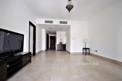 Apartman u Old Town, Dubai, UAE 1 spavaća soba, 87 m2 Br. 688189 - fotografija 3