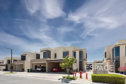 Villa te huur in Dubai Hills Estate, Dubai, VAE 4 slaapkamers, 229 vr.m., nr 738399 - foto 18