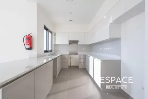 Villa te huur in Dubai Hills Estate, Dubai, VAE 4 slaapkamers, 229 vr.m., nr 738399 - foto 3