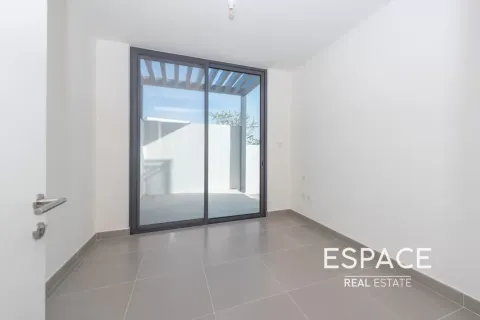 Villa te huur in Dubai Hills Estate, Dubai, VAE 4 slaapkamers, 229 vr.m., nr 738399 - foto 6