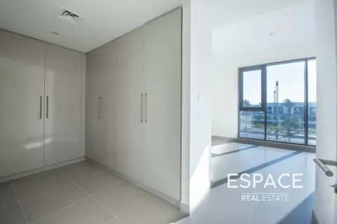 Villa te huur in Dubai Hills Estate, Dubai, VAE 4 slaapkamers, 229 vr.m., nr 738399 - foto 11