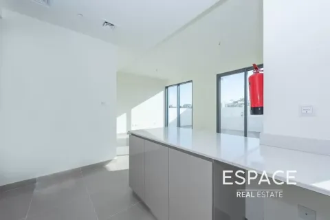 Villa te huur in Dubai Hills Estate, Dubai, VAE 4 slaapkamers, 229 vr.m., nr 738399 - foto 4
