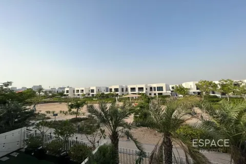 Vila v Dubai Hills Estate, SAE 3 spálne, 211 m2 č. 738401 - Fotografia 11