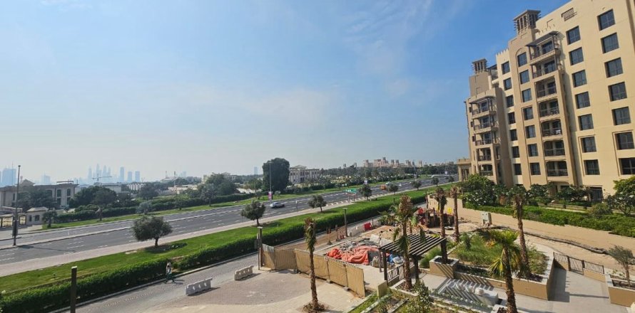 Apartament în Umm Suqeim, Dubai, EAU 1 dormitor, 70.2 mp.  №710770