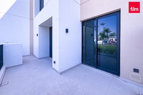 Vilă de închiriat în Dubai, EAU 3 dormitoare, 127 mp.  №710773 - poză 19