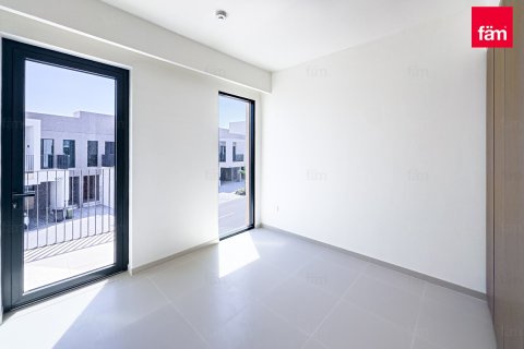 Vilă de închiriat în Dubai, EAU 3 dormitoare, 127 mp.  №710773 - poză 8