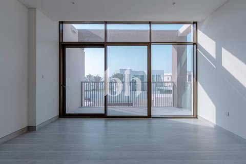 Vila di Abu Dhabi, UAE 4 bilik tidur, 1034 meter persegi № 642518 - foto 17