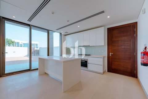 Vila di Abu Dhabi, UAE 4 bilik tidur, 1034 meter persegi № 642518 - foto 9