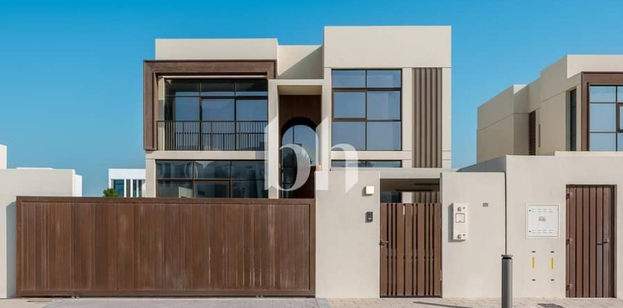 Vila di Abu Dhabi, UAE 4 bilik tidur, 1034 meter persegi № 642518