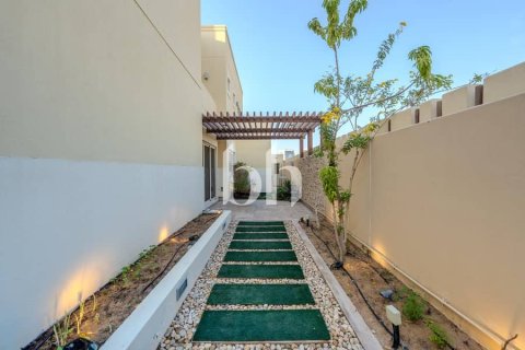 Villa para arrendamento em Al Raha Gardens, Abu Dhabi, EAU 5 quartos, 480 m2 № 642516 - foto 21