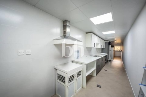 Villa para arrendamento em Al Raha Gardens, Abu Dhabi, EAU 5 quartos, 480 m2 № 642516 - foto 18