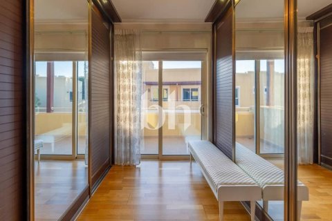 Villa para arrendamento em Al Raha Gardens, Abu Dhabi, EAU 5 quartos, 480 m2 № 642516 - foto 8