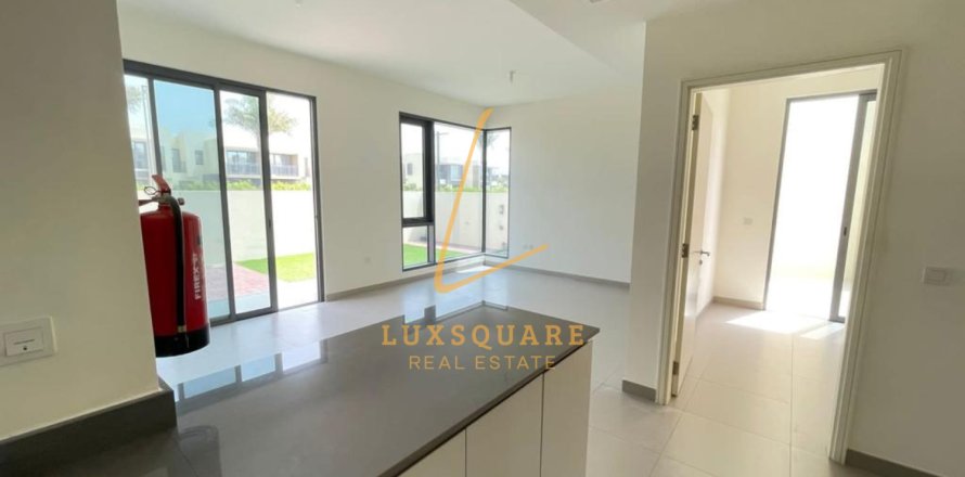 Villa i Dubai Hills Estate, Dubai, UAE 4 soveværelser, 276 kvm № 663097