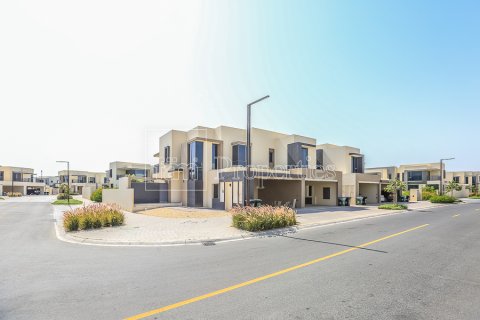 Vila u Dubai Hills Estate, UAE 4 spavaćih soba, 292.9 m2 Br. 678422 - fotografija 11