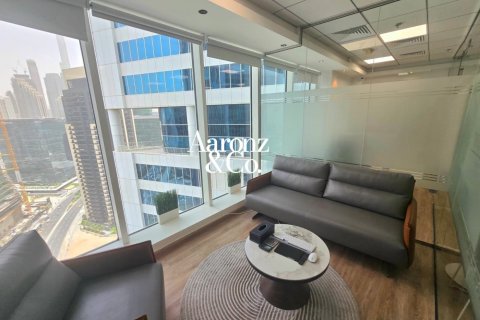 Business Bay, Dubai, UAE의 임대용 사무실 105제곱미터 번호 712622 - 사진 7