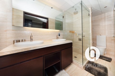 Huoneisto Downtown Dubai (Downtown Burj Dubai), Arabiemiraatit 2 makuuhuonetta, 187 m2 № 713742 - kuva 19