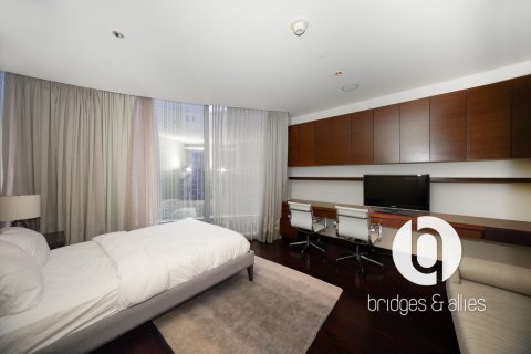 Huoneisto Downtown Dubai (Downtown Burj Dubai), Arabiemiraatit 2 makuuhuonetta, 187 m2 № 713742 - kuva 17