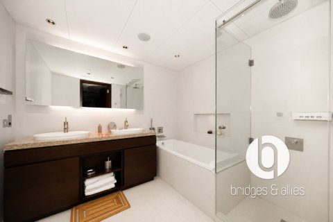 Huoneisto Downtown Dubai (Downtown Burj Dubai), Arabiemiraatit 2 makuuhuonetta, 187 m2 № 713742 - kuva 14