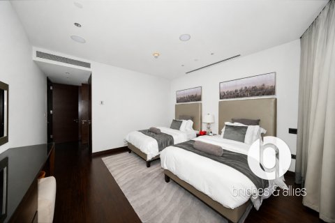 Huoneisto Downtown Dubai (Downtown Burj Dubai), Arabiemiraatit 2 makuuhuonetta, 187 m2 № 713742 - kuva 11