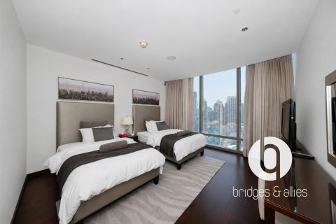 Huoneisto Downtown Dubai (Downtown Burj Dubai), Arabiemiraatit 2 makuuhuonetta, 187 m2 № 713742 - kuva 10