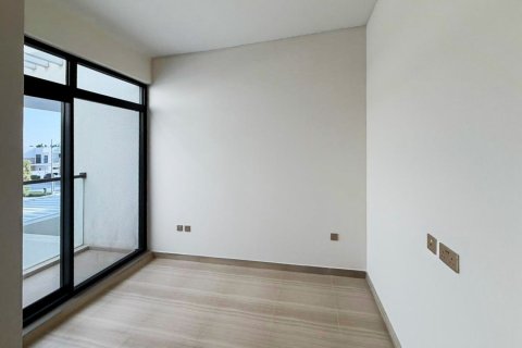 Townhouse til leje i DAMAC Hills (Akoya by DAMAC), Dubai, UAE 4 soveværelser, 204.39 kvm № 750371 - foto 1
