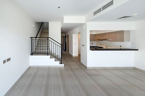 Townhouse til leje i DAMAC Hills (Akoya by DAMAC), Dubai, UAE 4 soveværelser, 204.39 kvm № 750371 - foto 2