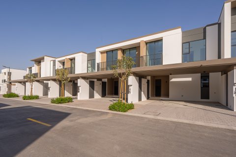 Maison de ville à Arabian Ranches 3, Dubai, EAU: 3 chambres, 144.84 m2 № 750375
