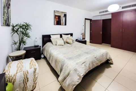 Apartment til leje i Jumeirah Beach Residence, Dubai, UAE 2 soveværelser, 119.88 kvm № 750647 - foto 7